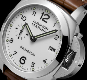 Officine Panerai Luminor Marina 1950 3 Days Automatic : une version en 42 mm cadran blanc