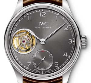 IWC Portugaise Tourbillon Remontage Manuel : un tourbillon tout en sobriété