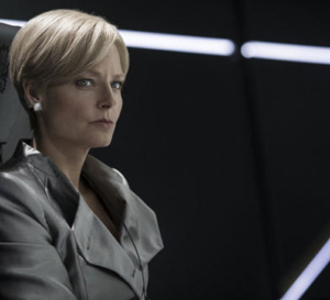 Elysium : Jodie Foster porte une Bulgari… du futur