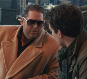 War dogs : Jonah Hill porte une Tank américaine en or de chez Cartier