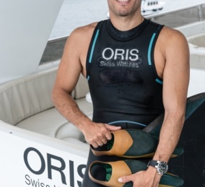 Oris plonge en apnée à Hong Kong avec Carlos Coste