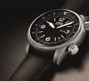 Oris Royal Flying Doctor Service : échelle pulsométrique doublée de la fonction GMT