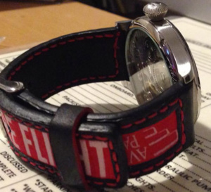 Atelier Thibot : « Remove before flight », le bracelet idéal pour les montres de pilote !