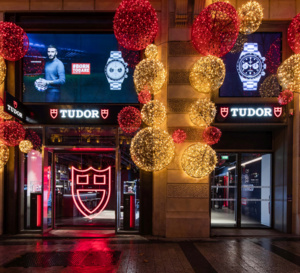 Tudor s'offre un pop-up store sur les Champs-Elysées