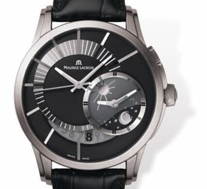 Maurice Lacroix reçoit 2 récompenses : pour son mouvement ML106 & pour sa montre Pontos Décentrique GMT