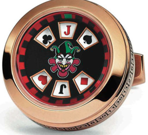 Le bouton de manchette Joker de TF Est. 1968 : ambiance roulette !