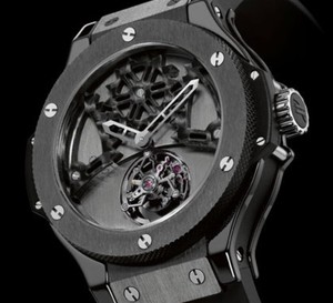 Bat Bang Tourbillon All Black : hommage aux Temps Modernes de Chaplin