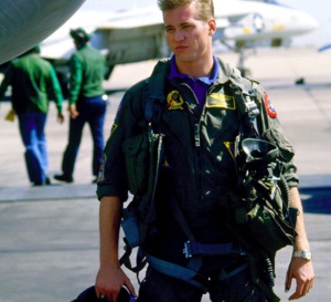 Top Gun : Val Kilmer porte une Rolex Datejust en or et acier