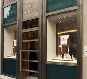 Rolex ouvre sa première boutique à Paris