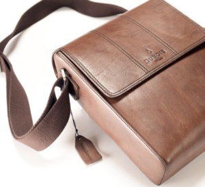 DuBois et fils : un sac en cuir en guise de boite de montres