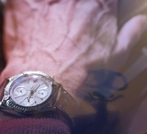 La dernière chose qu'il m'a dite : David Morse porte un chrono Breitling Chronomat vintage