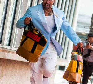 No pain no gain : Dwayne Johnson porte une Rolex Yacht-Master en or jaune