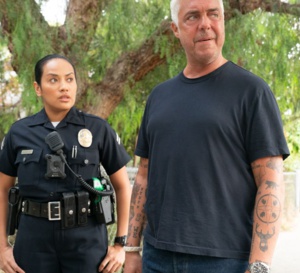 Bosch Legacy saison 2 : Titus Welliver porte une Rolex Sea-Dweller 126600