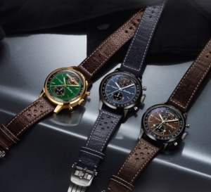 Breitling Top Time Classic Cars Toubillon : une très belle version avec cadran en loupe de noyer Breitling Top Time Classic Cars Toubillon : une très belle version avec cadran en loupe de noyer