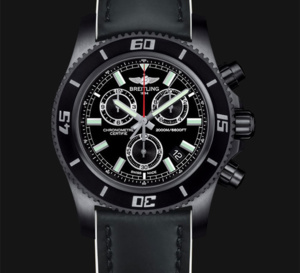 ​Breitling SuperOcean chronograph M2000 Blacksteel : chrono pour plongées profondes