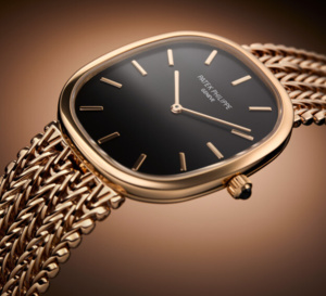 Patek Philippe Golden Ellipse avec bracelet métal : la beauté du vintage et la praticité du moderne !