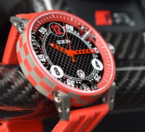 BRM V6 Ceracolor : avec boitier à damier en titane et céramique de couleur !