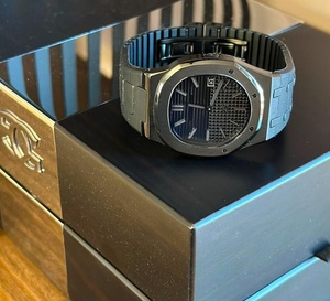 Genius : une montre en pièce unique pour Elon Musk Genius : une montre en pièce unique pour Elon Musk