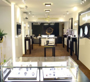 Ulysse Nardin ouvre une boutique exclusive à Abuja... au Nigeria