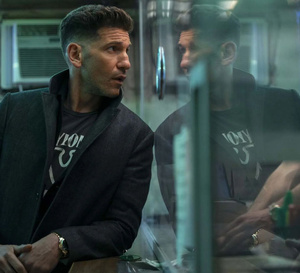 Mr Wolff 2 : Jon Bernthal porte une Jacob &amp; Co Palatial Classic Big Date