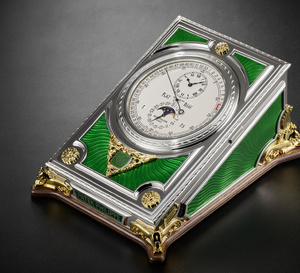 Patek Philippe : une pendulette de bureau dotée d'un tout nouveau calibre hautes performances