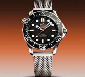 Omega Seamaster : une Diver 300M aux accents orange très "plongée"