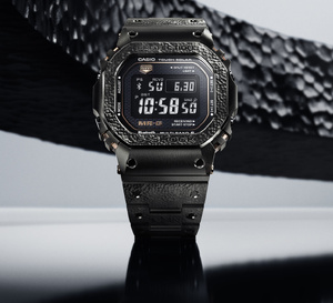 G-SHOCK MRG-B5000HT : la technique du martelage tsuiki à l'honneur