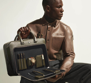 Montblanc : une serviette de voyage avec un emplacement spécifique pour ranger votre montre