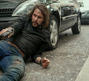 The terminal list, Dark Wolf : Taylor Kitsch porte une Tudor Pelagos