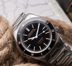 Auricoste La Royale Type 32 : le sport-chic à la française