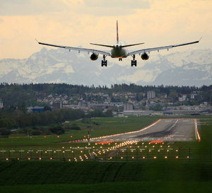 Classe économique mais Rolex au poignet : chronique d'un paradoxe moderne