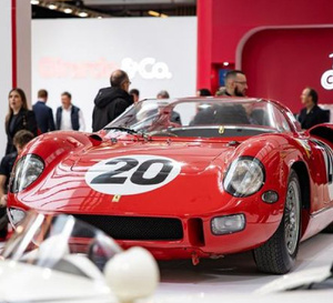 Rétromobile 2026 : quand l'horlogerie mécanique dialogue avec l'automobile de collection