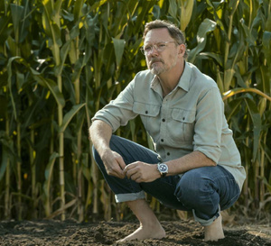 Cross : Matthew Lillard porte une Breitling Navitimer B01