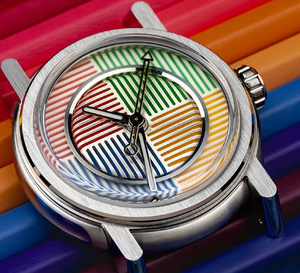 Horizon Spectrum : symétrie et architecture pour un cadran haut en couleur