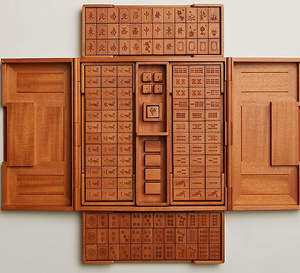 L'art du mahjong : quand les maisons de luxe s'emparent des tuiles