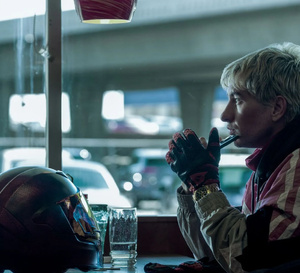Crime 101 : Karry Keoghan porte une Rolex Daytona en acier