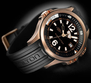 Hamilton Khaki Navy GMT : une montre qui se cale sur les principaux spots « shopping » dans le monde