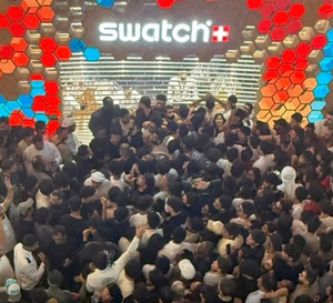 Swatch "Royal Pop"  : entre triomphe commercial et chaos urbain