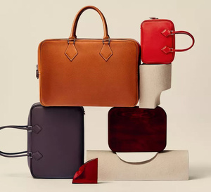 Le sac Plume d'Hermès : le luxe silencieux des hommes qui voyagent léger