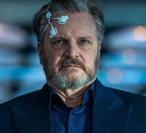 Disclosure Day : Colin Firth porte une Hamilton Jazzmaster Open Heart