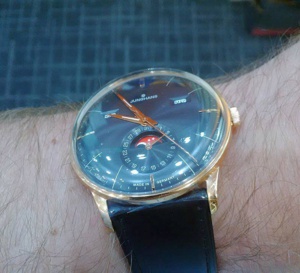Junghans : série limitée de 28 exemplaires pour les 50 ans de Singapour Junghans : série limitée de 28 exemplaires pour les 50 ans de Singapour