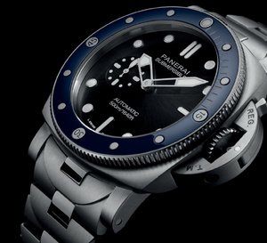 Panerai PAM01756 : la premier Submersible de 44 mm avec bracelet métal