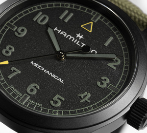 Hamilton Khaki Field Mechanical : la montre du capitaine Price dans Modern Warfare 4