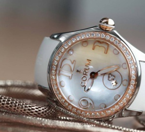 Bubble Corum 42 mm : cadran nacre pour femmes