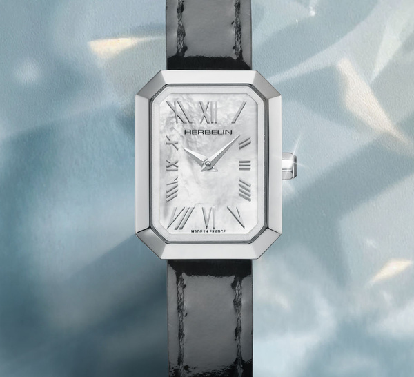 Herbelin Octogône : montre de forme à la féminité assumée