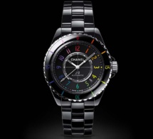 Chanel J12 Electro : elle révèle son côté pop-star