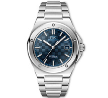 IWC présente son Ingenieur Automatic 40 avec un beau cadran bleu