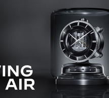 Milan : Living on air, une exposition sur l'Atmos de Jaeger-LeCoultre durant la Design Week