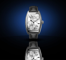 Franck Muller Cintrée Curvex Lucky 8 : le temps à l'infini