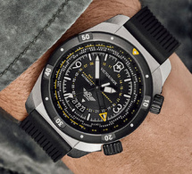 Coup de coeur pour l'Air Pro de Victorinox : tout l'esprit du couteau suisse dans une montre